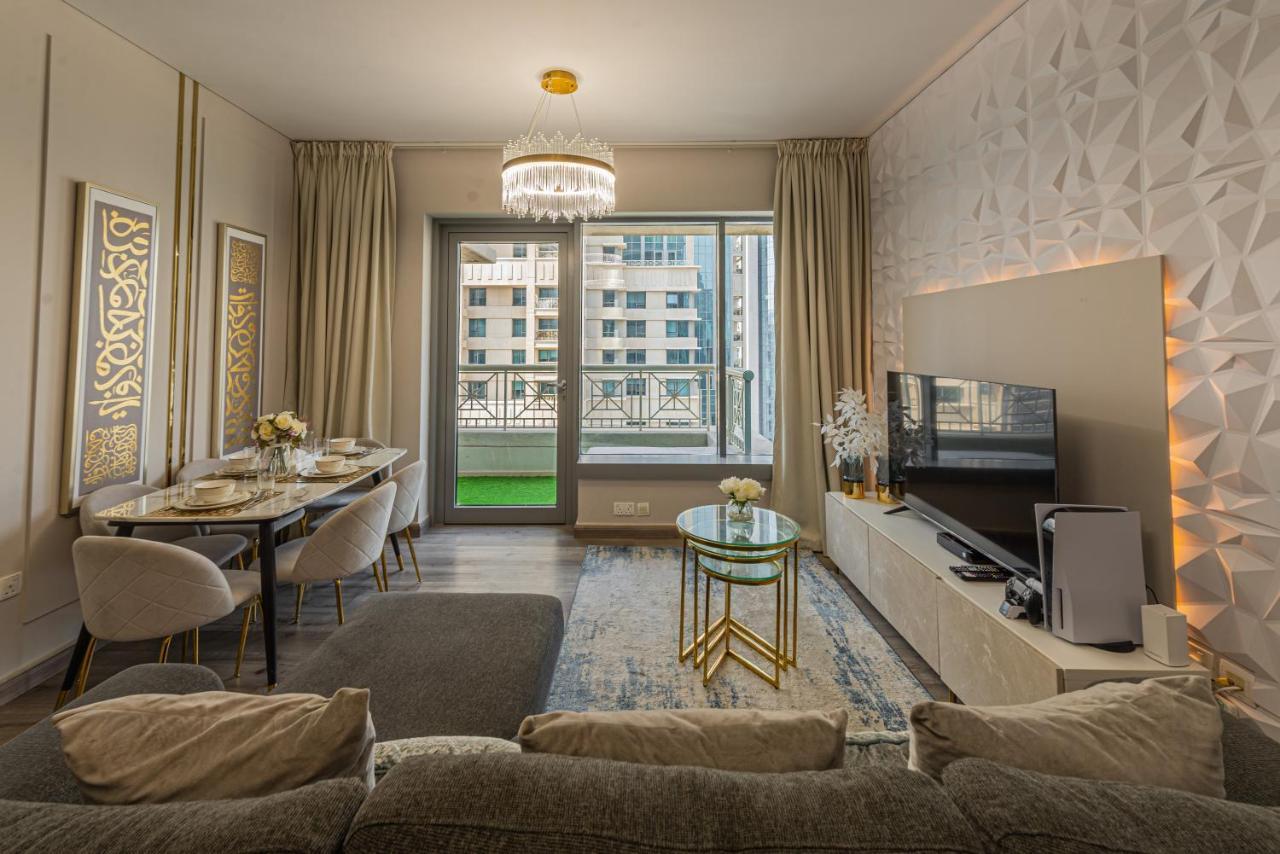 First Class 2Br With Full Burj Khalifa And Fountain View Dubai Eksteriør bilde