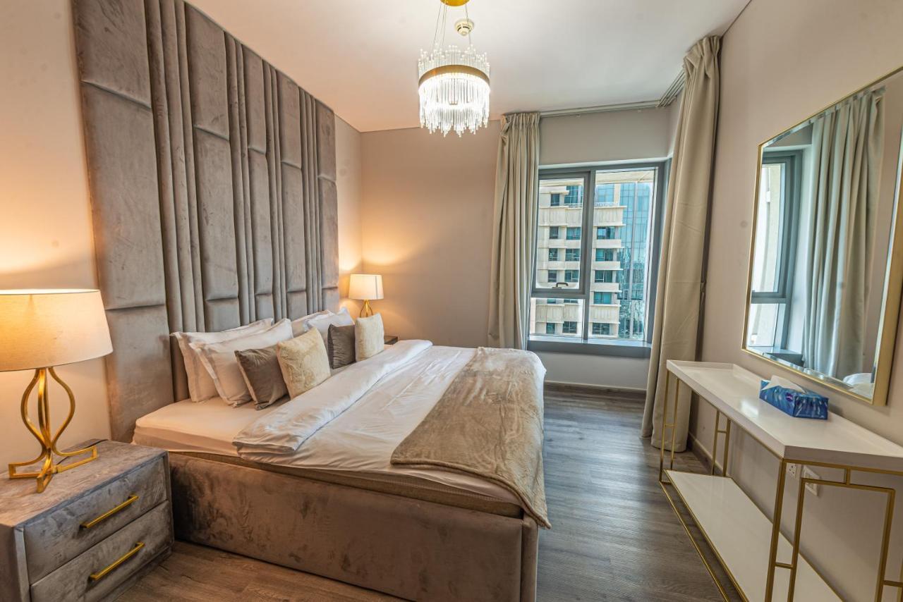 First Class 2Br With Full Burj Khalifa And Fountain View Dubai Eksteriør bilde