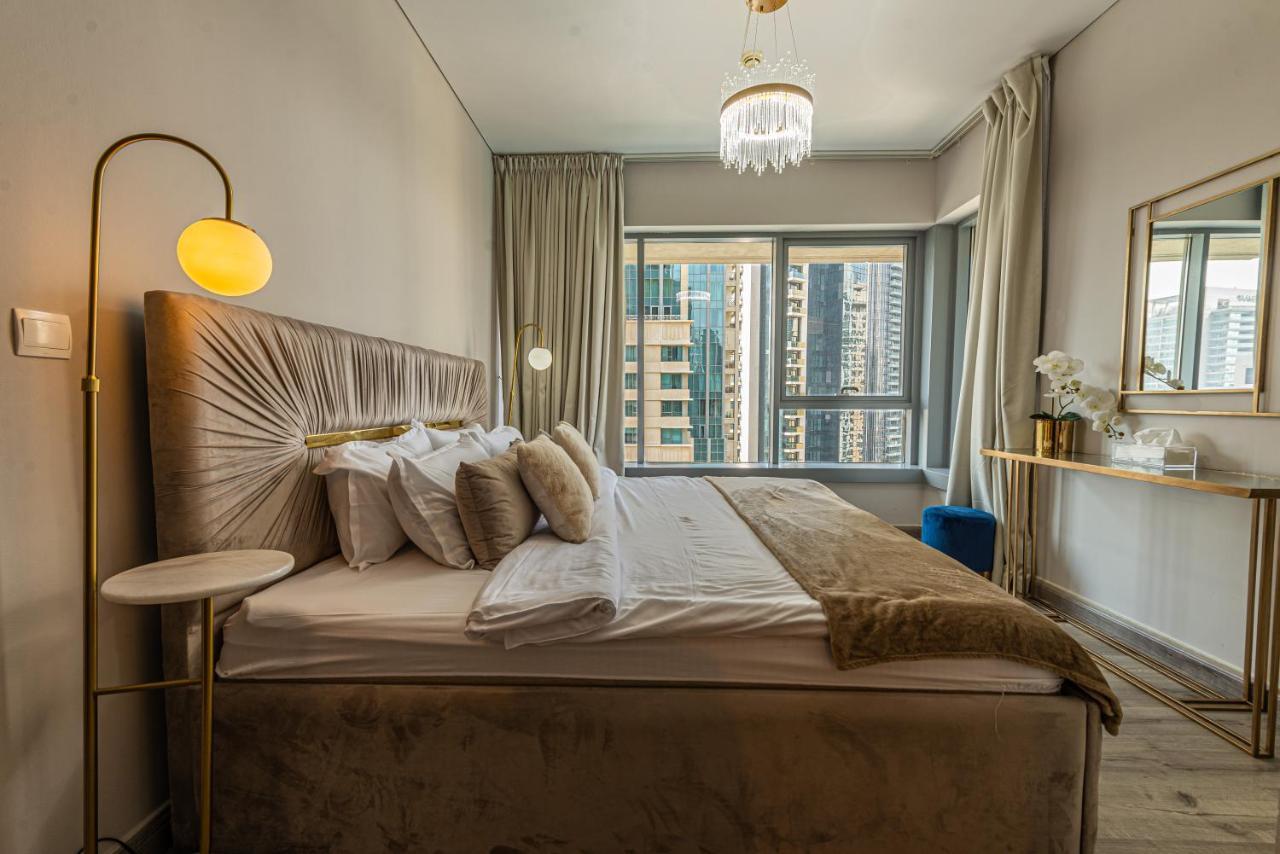 First Class 2Br With Full Burj Khalifa And Fountain View Dubai Eksteriør bilde