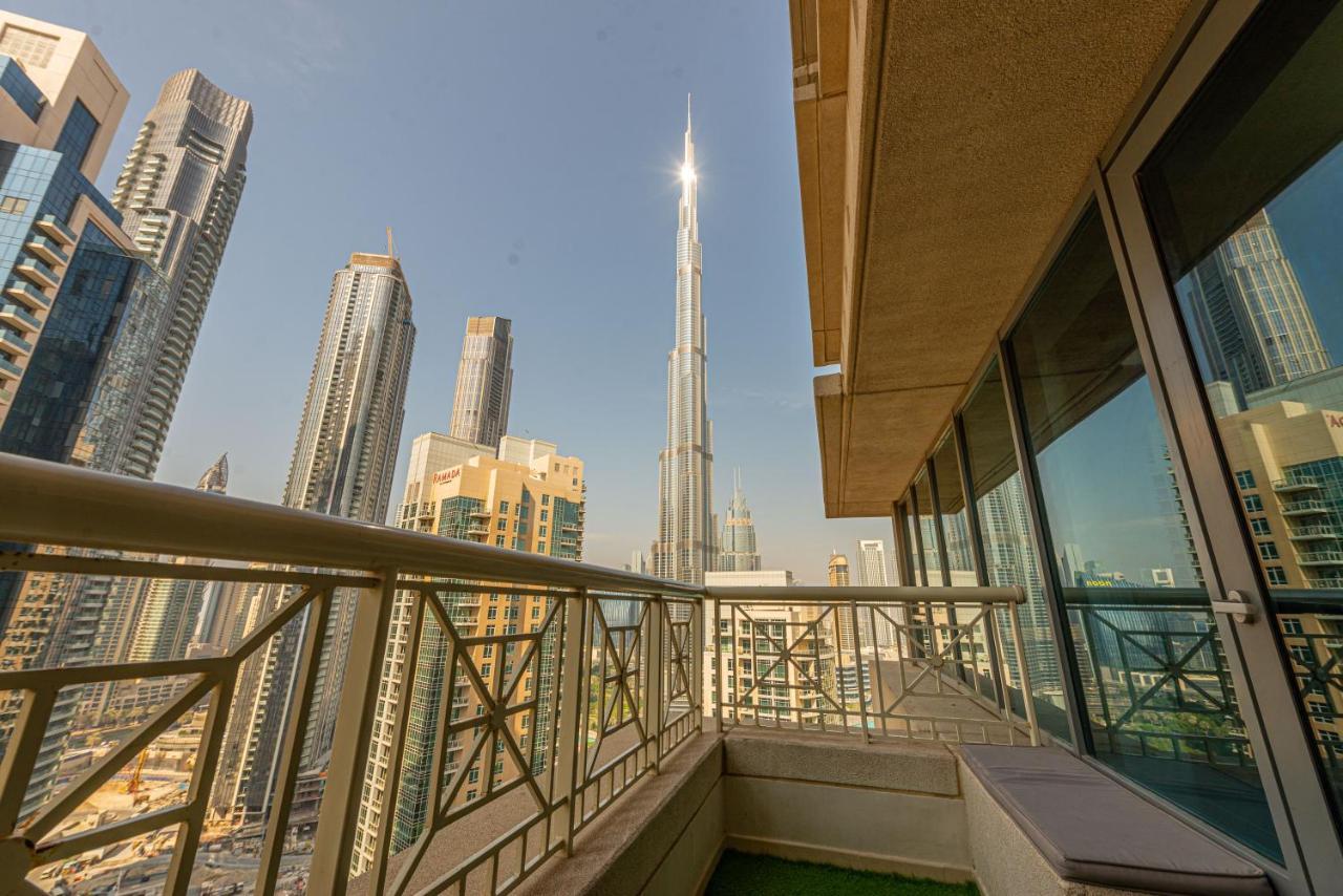 First Class 2Br With Full Burj Khalifa And Fountain View Dubai Eksteriør bilde