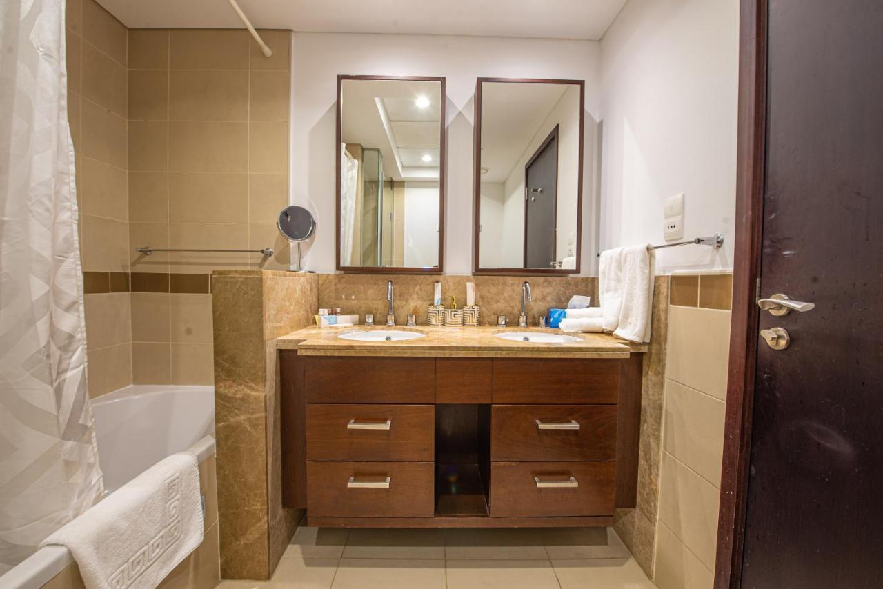 First Class 2Br With Full Burj Khalifa And Fountain View Dubai Eksteriør bilde