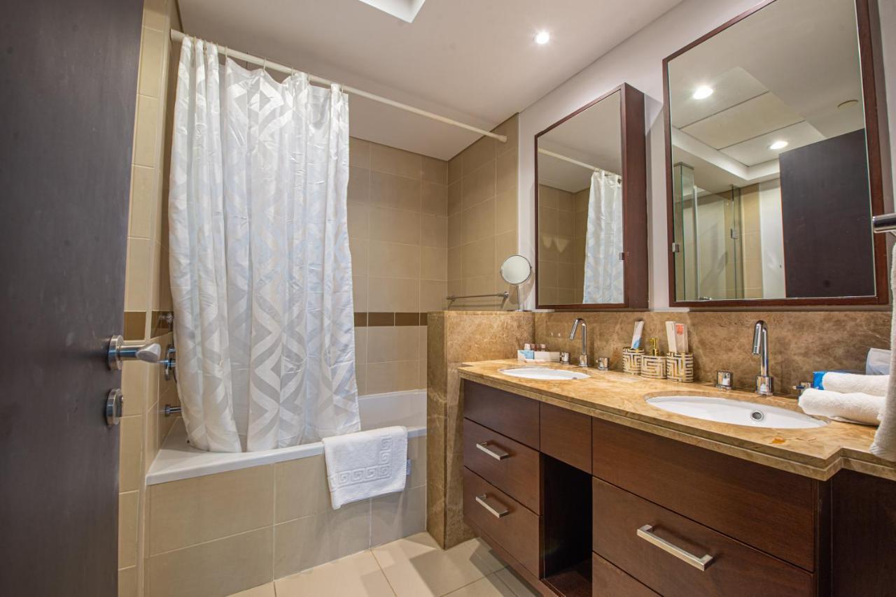First Class 2Br With Full Burj Khalifa And Fountain View Dubai Eksteriør bilde